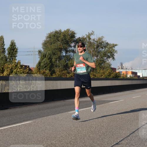 03.10.2025 - Köhlbrandbrückenlauf Luisa Fischer http://msf.ph/oto/8997468 03.10.2025 10:34:56 Position 3 1008 meine-sportfotos.de