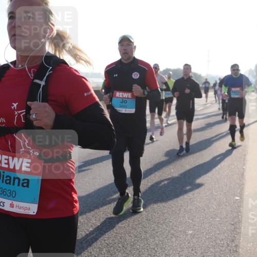 03.10.2025 - Köhlbrandbrückenlauf Fabian Wolf http://msf.ph/oto/8997472 03.10.2025 09:14:55 Position 3 3630, 3403 meine-sportfotos.de