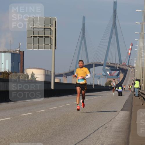 03.10.2025 - Köhlbrandbrückenlauf Luisa Fischer http://msf.ph/oto/8997484 03.10.2025 10:35:06 Position 3  meine-sportfotos.de