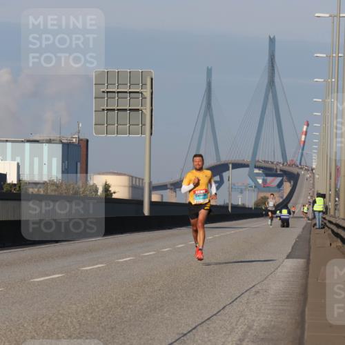 03.10.2025 - Köhlbrandbrückenlauf Luisa Fischer http://msf.ph/oto/8997485 03.10.2025 10:35:06 Position 3  meine-sportfotos.de