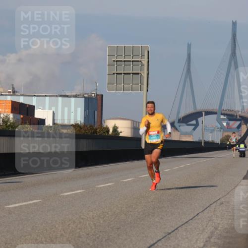 03.10.2025 - Köhlbrandbrückenlauf Luisa Fischer http://msf.ph/oto/8997495 03.10.2025 10:35:08 Position 3  meine-sportfotos.de