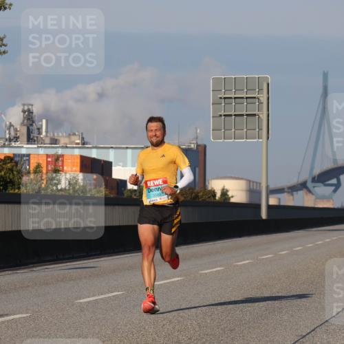 03.10.2025 - Köhlbrandbrückenlauf Luisa Fischer http://msf.ph/oto/8997514 03.10.2025 10:35:10 Position 3 3590 meine-sportfotos.de