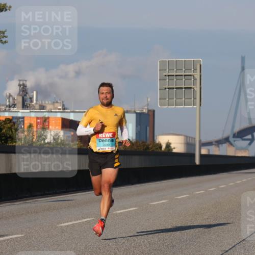 03.10.2025 - Köhlbrandbrückenlauf Luisa Fischer http://msf.ph/oto/8997518 03.10.2025 10:35:11 Position 3 3590 meine-sportfotos.de