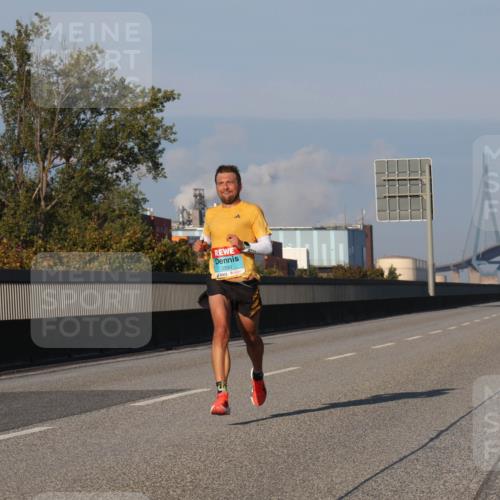 03.10.2025 - Köhlbrandbrückenlauf Luisa Fischer http://msf.ph/oto/8997523 03.10.2025 10:35:12 Position 3  meine-sportfotos.de