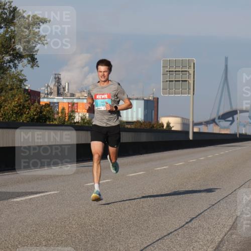 03.10.2025 - Köhlbrandbrückenlauf Luisa Fischer http://msf.ph/oto/8997548 03.10.2025 10:35:33 Position 3 3782 meine-sportfotos.de
