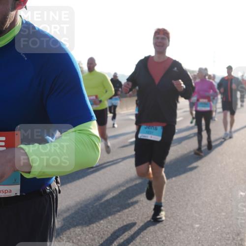 03.10.2025 - Köhlbrandbrückenlauf Fabian Wolf http://msf.ph/oto/8997556 03.10.2025 09:14:58 Position 3 1231 meine-sportfotos.de