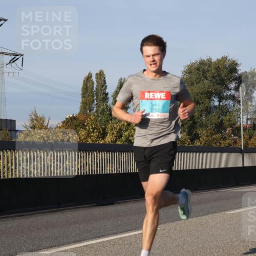 03.10.2025 - Köhlbrandbrückenlauf Luisa Fischer http://msf.ph/oto/8997568 03.10.2025 10:35:35 Position 3 3782 meine-sportfotos.de