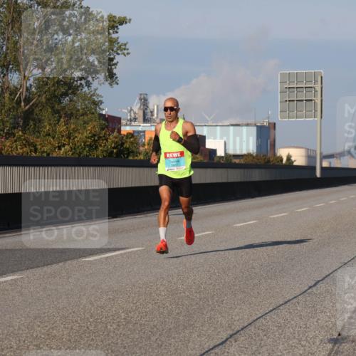03.10.2025 - Köhlbrandbrückenlauf Luisa Fischer http://msf.ph/oto/8997607 03.10.2025 10:36:04 Position 3  meine-sportfotos.de