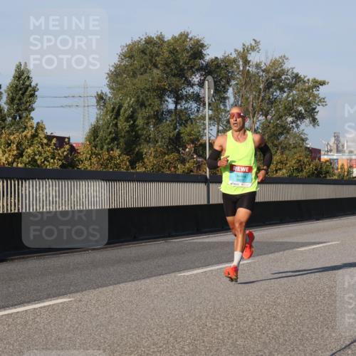 03.10.2025 - Köhlbrandbrückenlauf Luisa Fischer http://msf.ph/oto/8997620 03.10.2025 10:36:05 Position 3 3807 meine-sportfotos.de