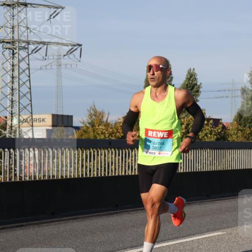 03.10.2025 - Köhlbrandbrückenlauf Luisa Fischer http://msf.ph/oto/8997630 03.10.2025 10:36:07 Position 3 3807 meine-sportfotos.de