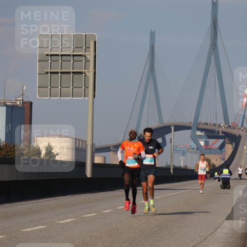 03.10.2025 - Köhlbrandbrückenlauf Luisa Fischer http://msf.ph/oto/8997645 03.10.2025 10:36:15 Position 3  meine-sportfotos.de