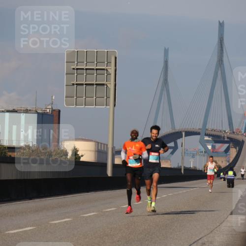 03.10.2025 - Köhlbrandbrückenlauf Luisa Fischer http://msf.ph/oto/8997655 03.10.2025 10:36:16 Position 3  meine-sportfotos.de