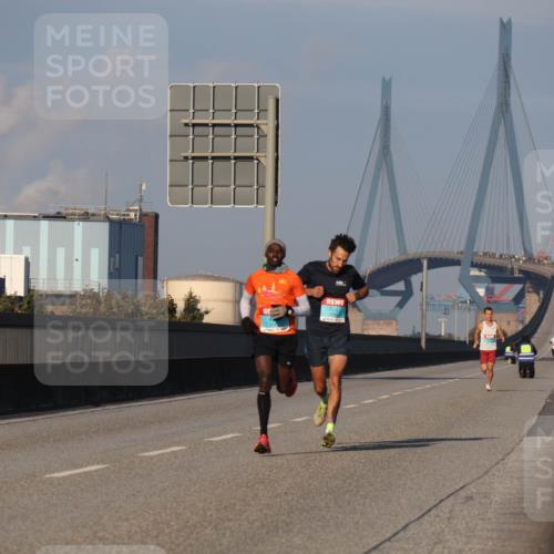 03.10.2025 - Köhlbrandbrückenlauf Luisa Fischer http://msf.ph/oto/8997664 03.10.2025 10:36:17 Position 3  meine-sportfotos.de