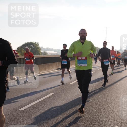 03.10.2025 - Köhlbrandbrückenlauf Fabian Wolf http://msf.ph/oto/8997669 03.10.2025 09:15:11 Position 3 1197, 2889 meine-sportfotos.de
