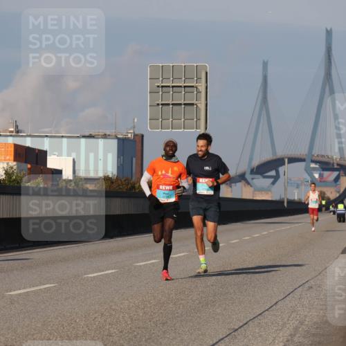 03.10.2025 - Köhlbrandbrückenlauf Luisa Fischer http://msf.ph/oto/8997681 03.10.2025 10:36:19 Position 3 3714 meine-sportfotos.de