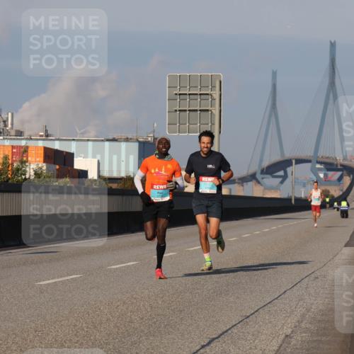 03.10.2025 - Köhlbrandbrückenlauf Luisa Fischer http://msf.ph/oto/8997685 03.10.2025 10:36:20 Position 3  meine-sportfotos.de