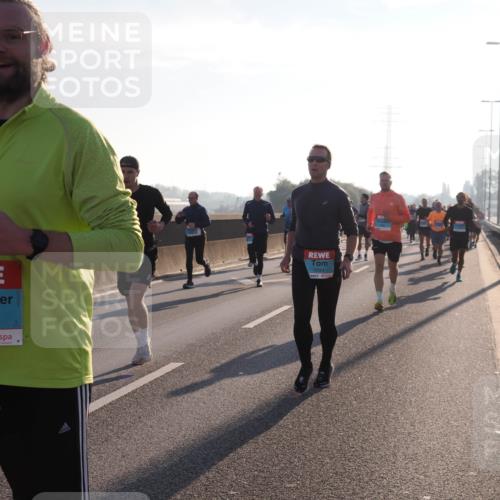 03.10.2025 - Köhlbrandbrückenlauf Fabian Wolf http://msf.ph/oto/8997691 03.10.2025 09:15:12 Position 3 2889, 1054 meine-sportfotos.de