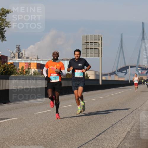 03.10.2025 - Köhlbrandbrückenlauf Luisa Fischer http://msf.ph/oto/8997692 03.10.2025 10:36:21 Position 3 3714 meine-sportfotos.de