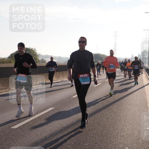03.10.2025 - Köhlbrandbrückenlauf Fabian Wolf http://msf.ph/oto/8997699 03.10.2025 09:15:13 Position 3 3749, 1054 meine-sportfotos.de