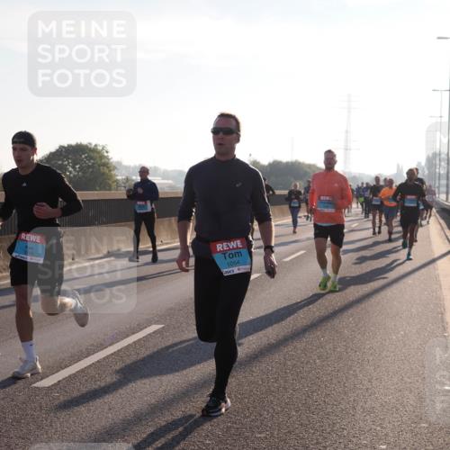 03.10.2025 - Köhlbrandbrückenlauf Fabian Wolf http://msf.ph/oto/8997703 03.10.2025 09:15:13 Position 3 3749, 1054 meine-sportfotos.de