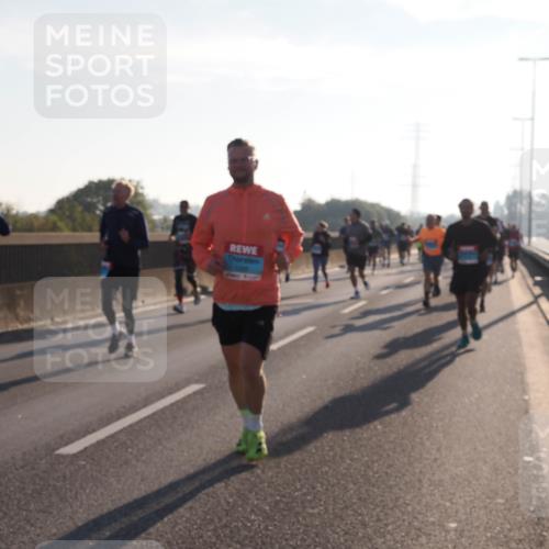 03.10.2025 - Köhlbrandbrückenlauf Fabian Wolf http://msf.ph/oto/8997715 03.10.2025 09:15:14 Position 3  meine-sportfotos.de