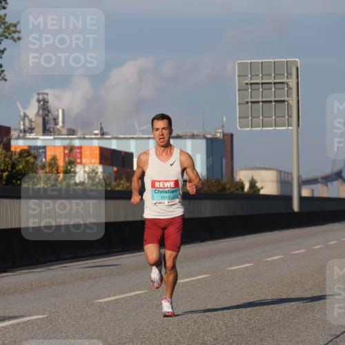 03.10.2025 - Köhlbrandbrückenlauf Luisa Fischer http://msf.ph/oto/8997745 03.10.2025 10:36:34 Position 3 1013 meine-sportfotos.de
