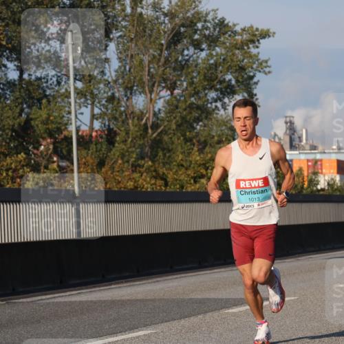 03.10.2025 - Köhlbrandbrückenlauf Luisa Fischer http://msf.ph/oto/8997757 03.10.2025 10:36:36 Position 3 1013 meine-sportfotos.de