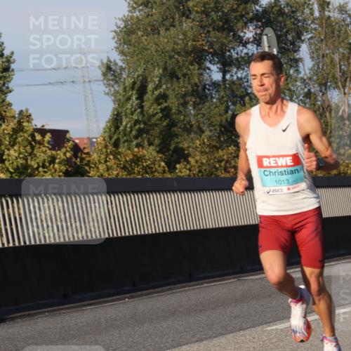 03.10.2025 - Köhlbrandbrückenlauf Luisa Fischer http://msf.ph/oto/8997766 03.10.2025 10:36:37 Position 3 1013 meine-sportfotos.de