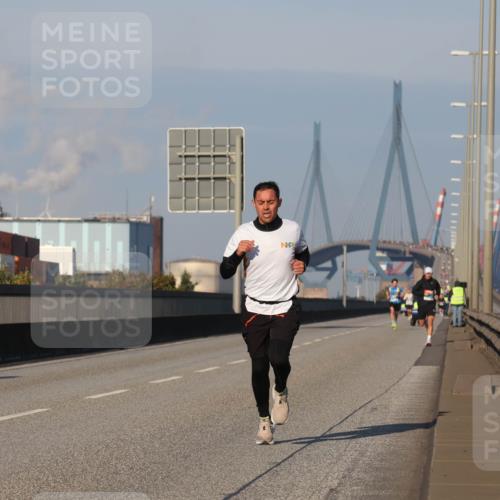 03.10.2025 - Köhlbrandbrückenlauf Luisa Fischer http://msf.ph/oto/8997787 03.10.2025 10:37:11 Position 3  meine-sportfotos.de