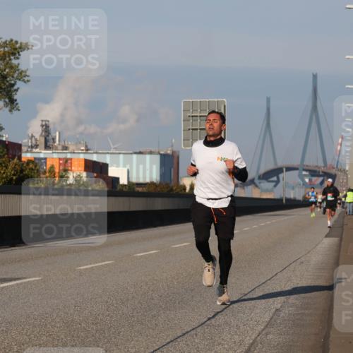 03.10.2025 - Köhlbrandbrückenlauf Luisa Fischer http://msf.ph/oto/8997794 03.10.2025 10:37:12 Position 3  meine-sportfotos.de
