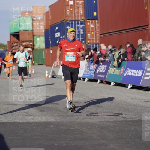 03.10.2025 - Köhlbrandbrückenlauf Michael Burmester http://msf.ph/oto/8997814 03.10.2025 10:02:11 Ziel 1219, 1292, 1357, 1493, 1966, 3165, 3806 meine-sportfotos.de