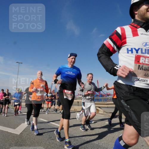 03.10.2025 - Köhlbrandbrückenlauf Matties Gatica Varas http://msf.ph/oto/8997827 03.10.2025 12:49:20 Position 2 09, 4644 meine-sportfotos.de