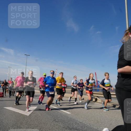 03.10.2025 - Köhlbrandbrückenlauf Matties Gatica Varas http://msf.ph/oto/8997846 03.10.2025 12:49:22 Position 2  meine-sportfotos.de