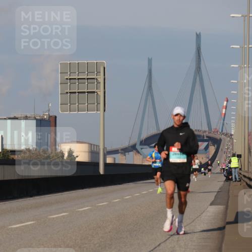 03.10.2025 - Köhlbrandbrückenlauf Luisa Fischer http://msf.ph/oto/8997856 03.10.2025 10:37:22 Position 3  meine-sportfotos.de