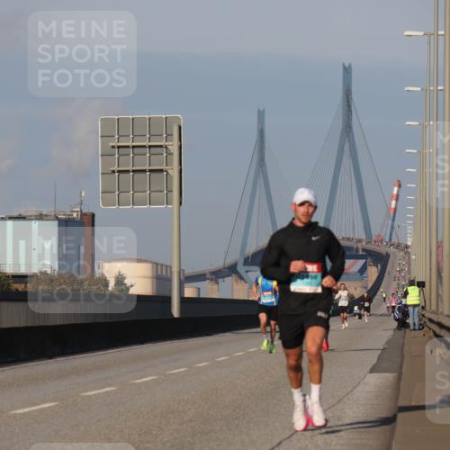 03.10.2025 - Köhlbrandbrückenlauf Luisa Fischer http://msf.ph/oto/8997860 03.10.2025 10:37:22 Position 3  meine-sportfotos.de