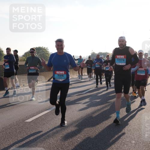 03.10.2025 - Köhlbrandbrückenlauf Fabian Wolf http://msf.ph/oto/8997864 03.10.2025 09:15:22 Position 3 1247, 2777, 1033 meine-sportfotos.de