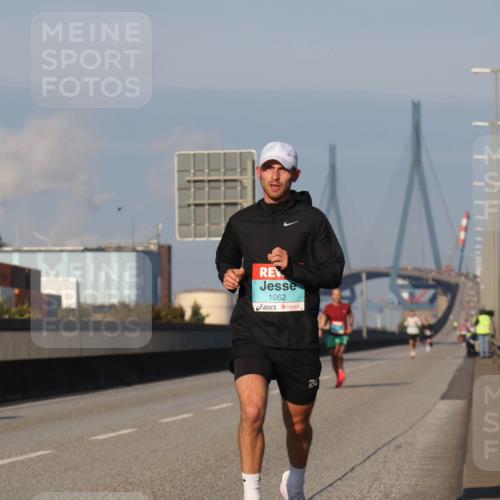 03.10.2025 - Köhlbrandbrückenlauf Luisa Fischer http://msf.ph/oto/8997885 03.10.2025 10:37:24 Position 3 1062, 24 meine-sportfotos.de