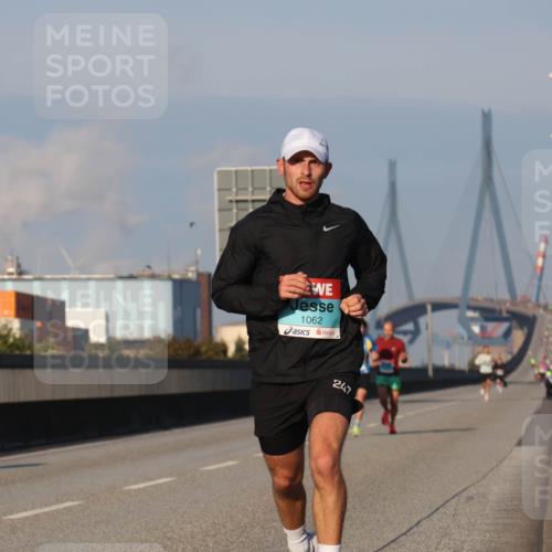 03.10.2025 - Köhlbrandbrückenlauf Luisa Fischer http://msf.ph/oto/8997889 03.10.2025 10:37:25 Position 3 1062, 247 meine-sportfotos.de