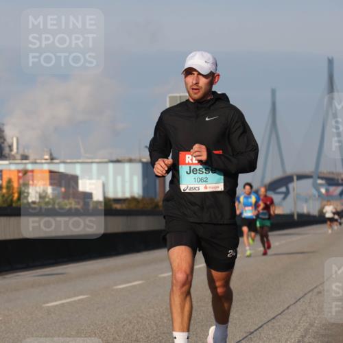 03.10.2025 - Köhlbrandbrückenlauf Luisa Fischer http://msf.ph/oto/8997891 03.10.2025 10:37:25 Position 3 1062, 24 meine-sportfotos.de