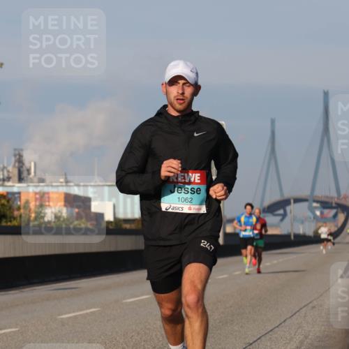 03.10.2025 - Köhlbrandbrückenlauf Luisa Fischer http://msf.ph/oto/8997897 03.10.2025 10:37:25 Position 3 1062, 247 meine-sportfotos.de