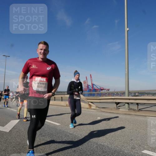 03.10.2025 - Köhlbrandbrückenlauf Matties Gatica Varas http://msf.ph/oto/8997909 03.10.2025 12:49:30 Position 2 6153 meine-sportfotos.de