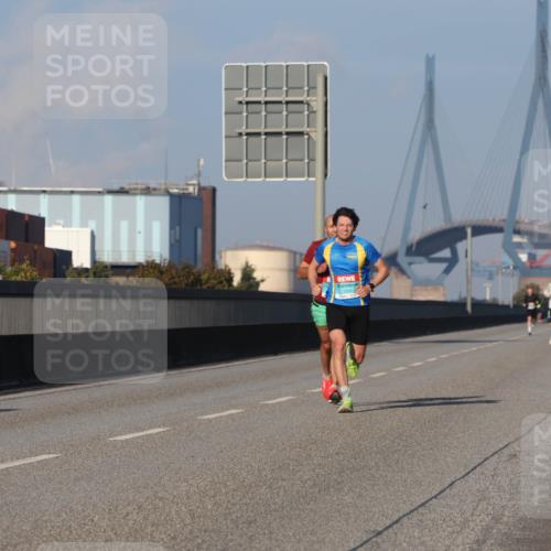 03.10.2025 - Köhlbrandbrückenlauf Luisa Fischer http://msf.ph/oto/8997916 03.10.2025 10:37:28 Position 3  meine-sportfotos.de