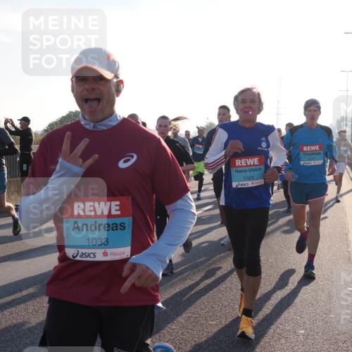 03.10.2025 - Köhlbrandbrückenlauf Fabian Wolf http://msf.ph/oto/8997935 03.10.2025 09:15:24 Position 3 1033, 1025, 3317 meine-sportfotos.de