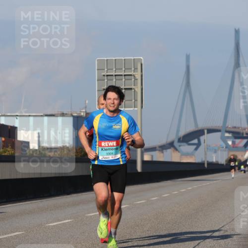 03.10.2025 - Köhlbrandbrückenlauf Luisa Fischer http://msf.ph/oto/8997955 03.10.2025 10:37:32 Position 3 3304 meine-sportfotos.de