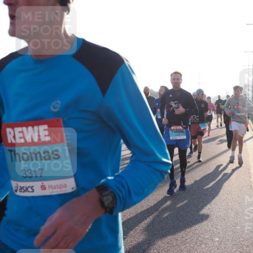 03.10.2025 - Köhlbrandbrückenlauf Fabian Wolf http://msf.ph/oto/8997990 03.10.2025 09:15:26 Position 3 3317, 1262 meine-sportfotos.de