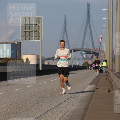 03.10.2025 - Köhlbrandbrückenlauf Luisa Fischer http://msf.ph/oto/8997991 03.10.2025 10:37:48 Position 3  meine-sportfotos.de