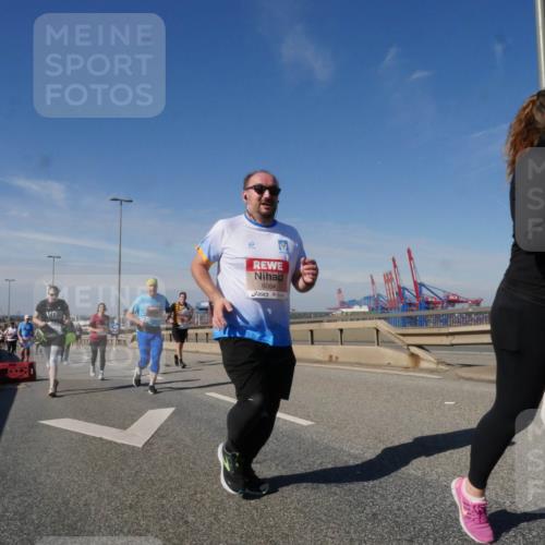 03.10.2025 - Köhlbrandbrückenlauf Matties Gatica Varas http://msf.ph/oto/8997992 03.10.2025 12:49:39 Position 2 6084, 510 meine-sportfotos.de