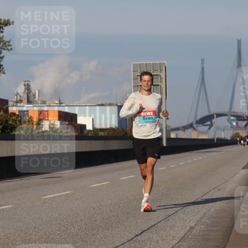 03.10.2025 - Köhlbrandbrückenlauf Luisa Fischer http://msf.ph/oto/8998016 03.10.2025 10:37:50 Position 3 3209 meine-sportfotos.de