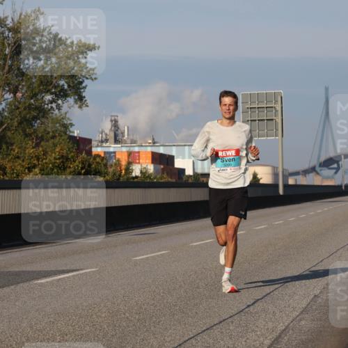 03.10.2025 - Köhlbrandbrückenlauf Luisa Fischer http://msf.ph/oto/8998022 03.10.2025 10:37:51 Position 3 3209 meine-sportfotos.de