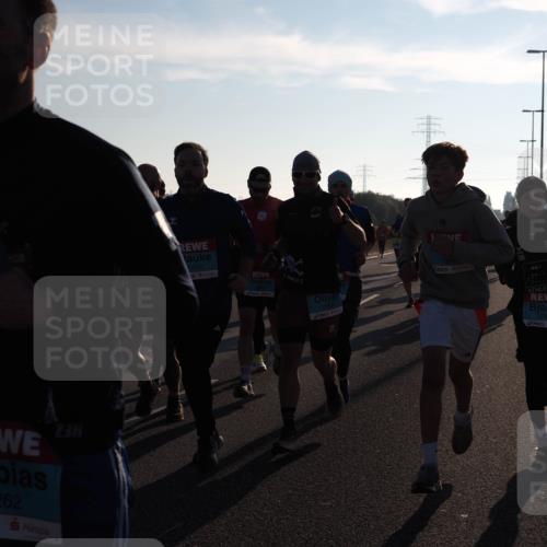 03.10.2025 - Köhlbrandbrückenlauf Fabian Wolf http://msf.ph/oto/8998044 03.10.2025 09:15:27 Position 3 1249, 1262, 736, 1396, 2760 meine-sportfotos.de